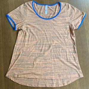Very Gently Worn LuLaRoe Top. Size Large